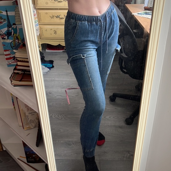 cargo jeans | lots of pockets!! - Picture 7 of 9